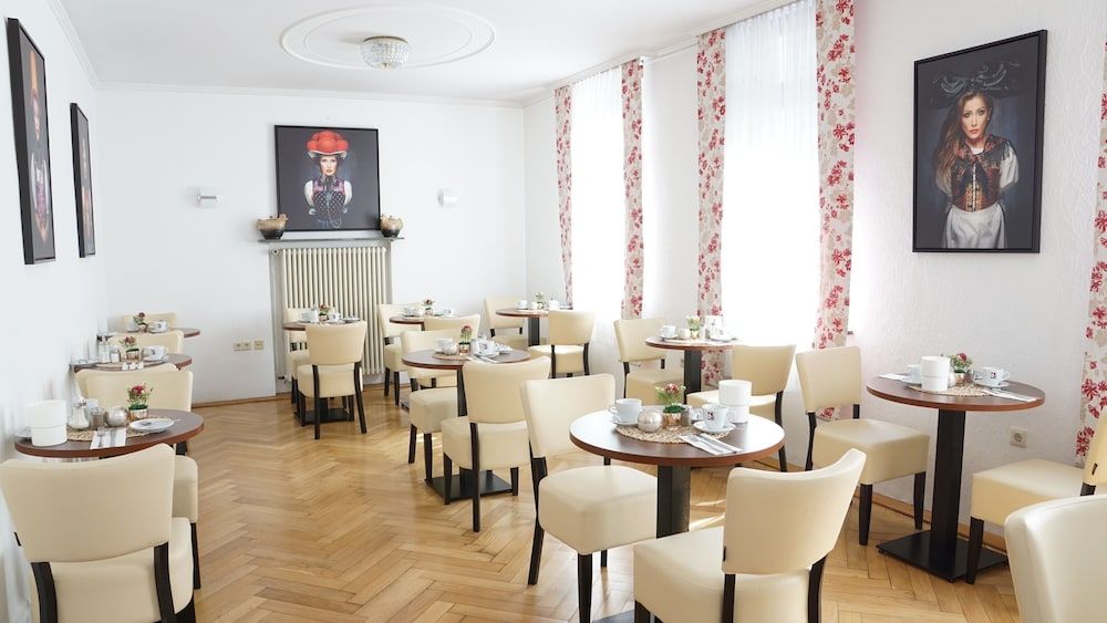 undefined Hotel Bischoff 2