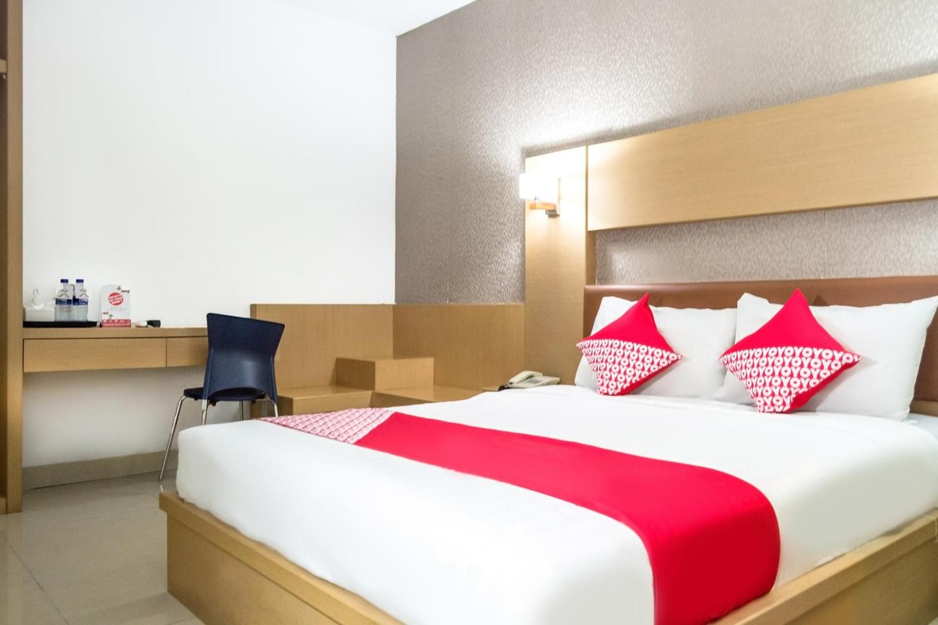 undefined Capital O 664 Romance Hotel 9