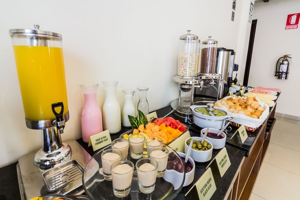 undefined Tambo Dos de Mayo 5