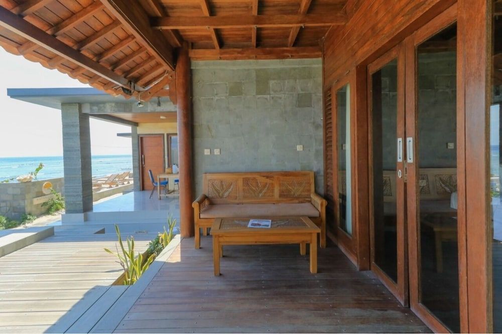 undefined Waterside Inn Nusa Penida