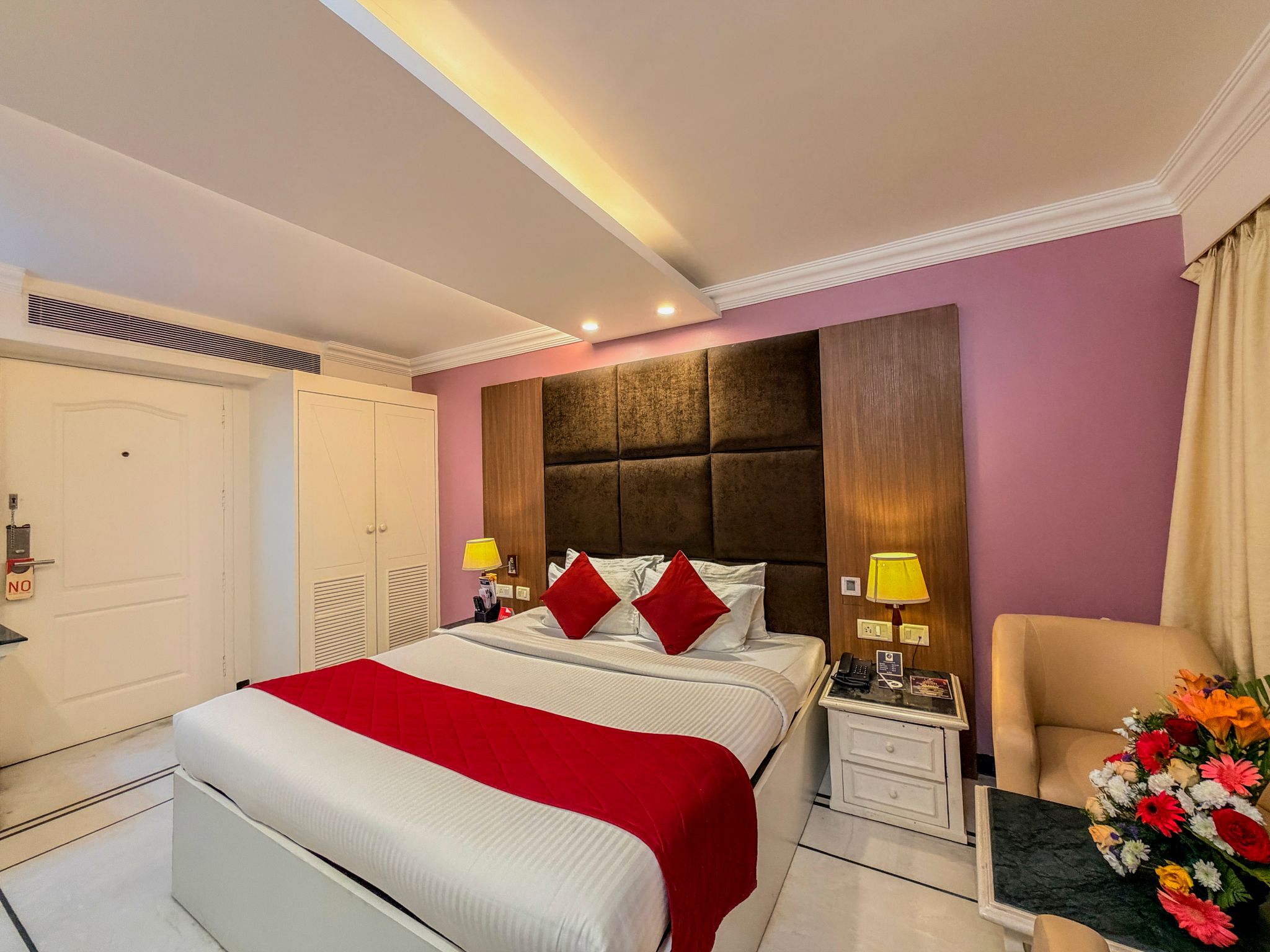 Zip By Spree Hotels Surabi International Standard King Room 4