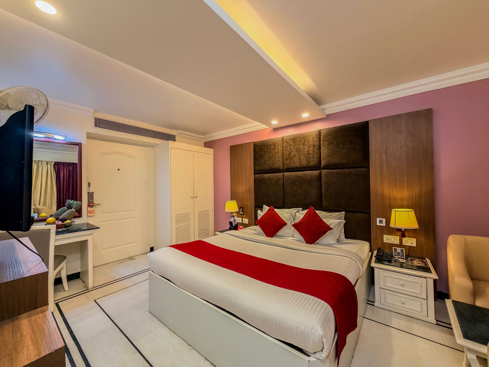Zip By Spree Hotels Surabi International Standard King Room 2
