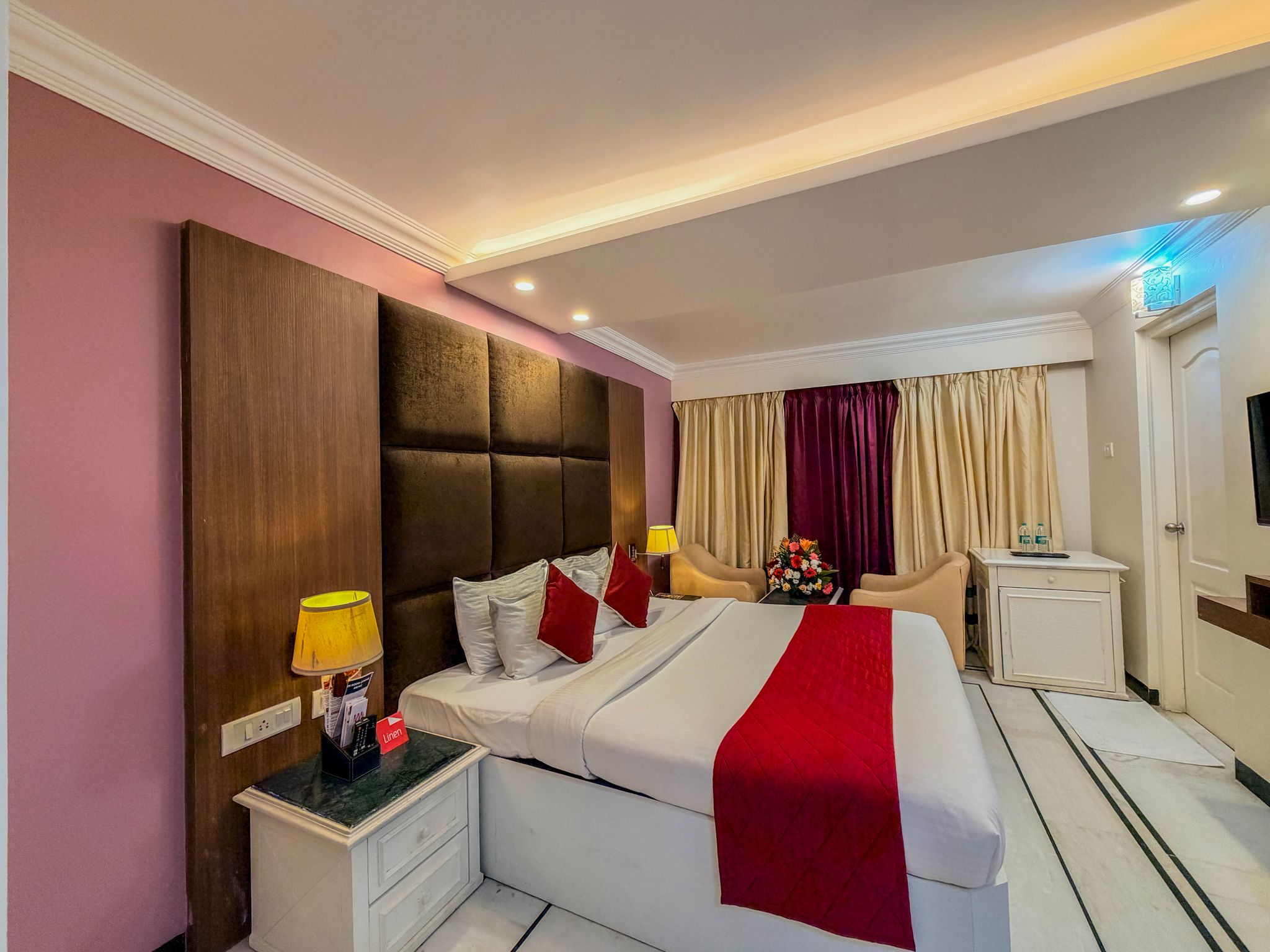 Zip By Spree Hotels Surabi International Standard King Room 3