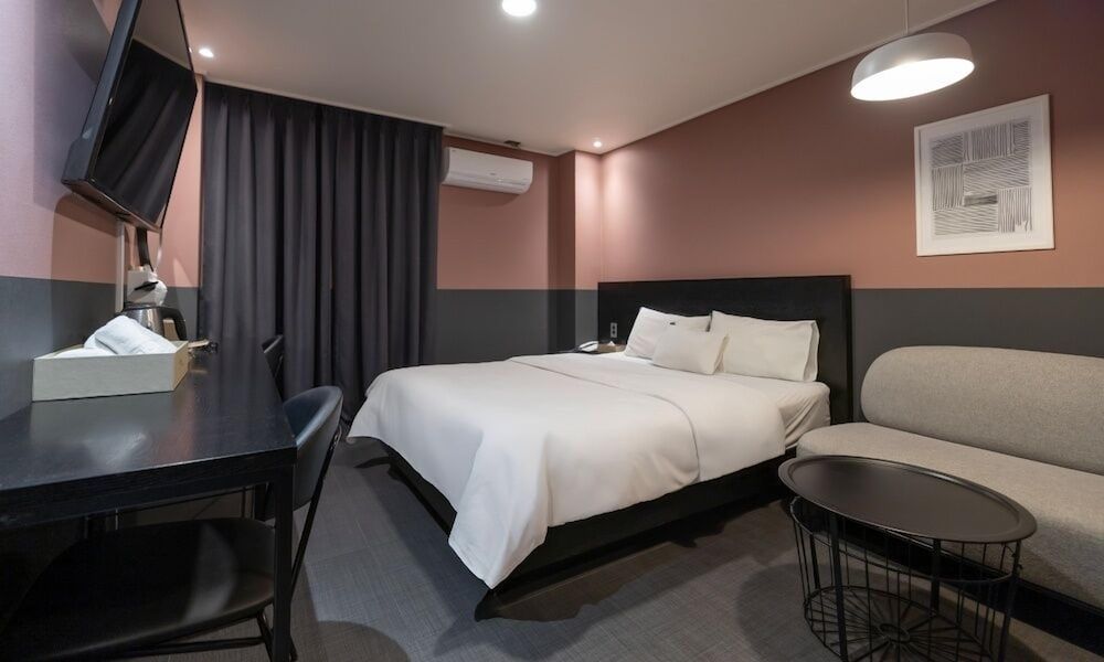 Cheongju Hotel Dictionary Standard Double Room 5