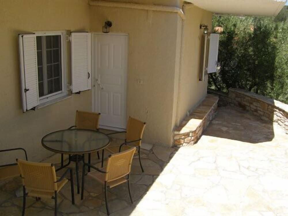 Koroni Village Apartment, Garden View 3