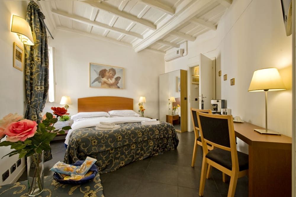B&B Ventisei Scalini a Trastevere Standard Double or Twin Room 2