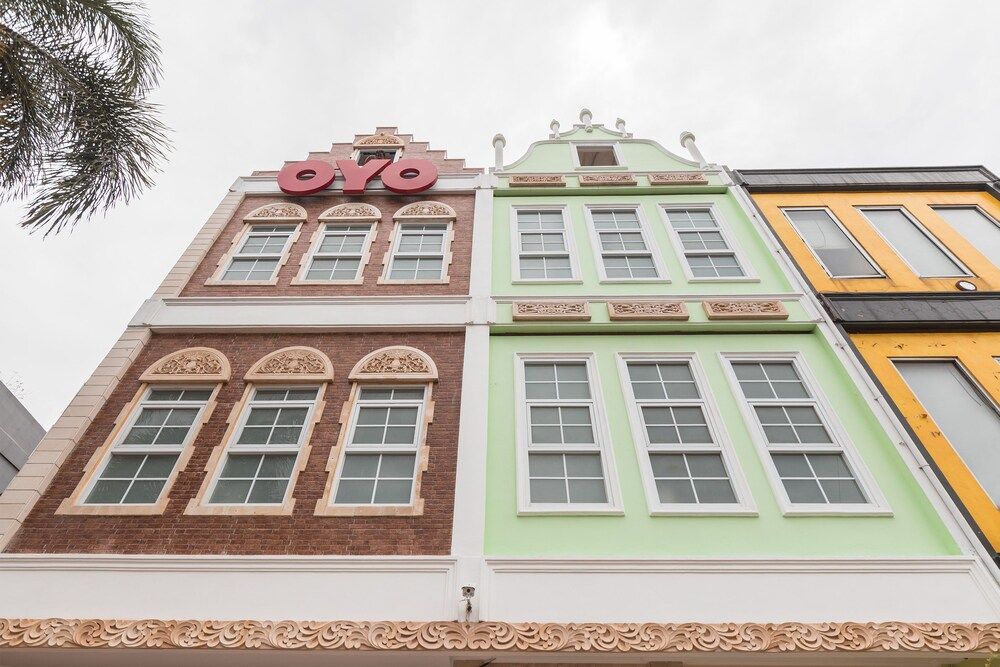 undefined Super OYO Capital O 371 Kwitang Guest House 4