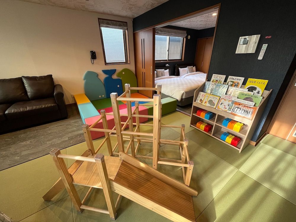 undefined Weskii Hotel 4