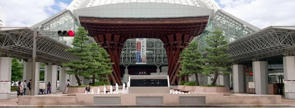 undefined Weskii Hotel 5