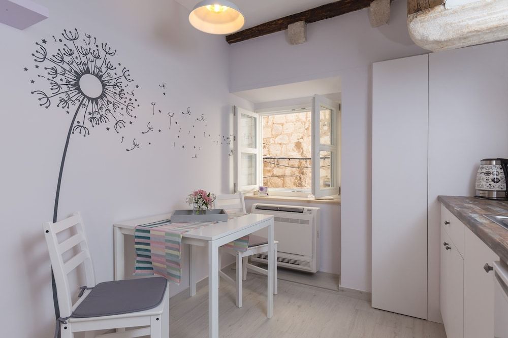 undefined Studio Apartment Lumia 9