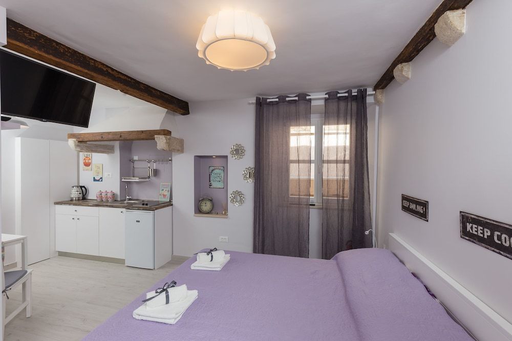 undefined Studio Apartment Lumia 5