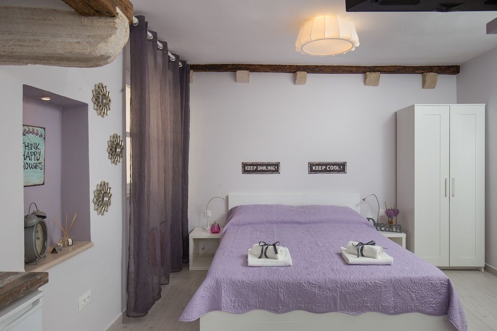 undefined Studio Apartment Lumia 6