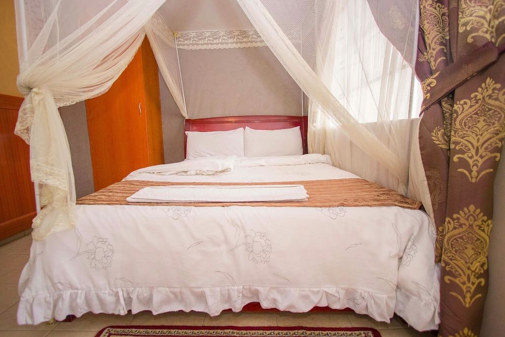 The Stand Leisure Hotel Standard Single Room 7