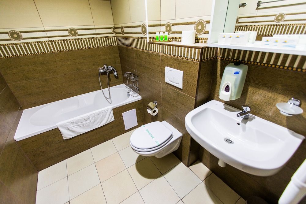 Hotel Sun Deluxe Triple Room 4