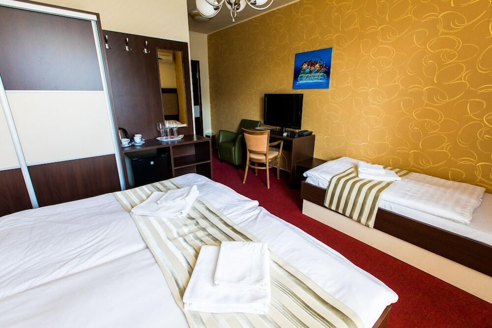 Hotel Sun Deluxe Triple Room