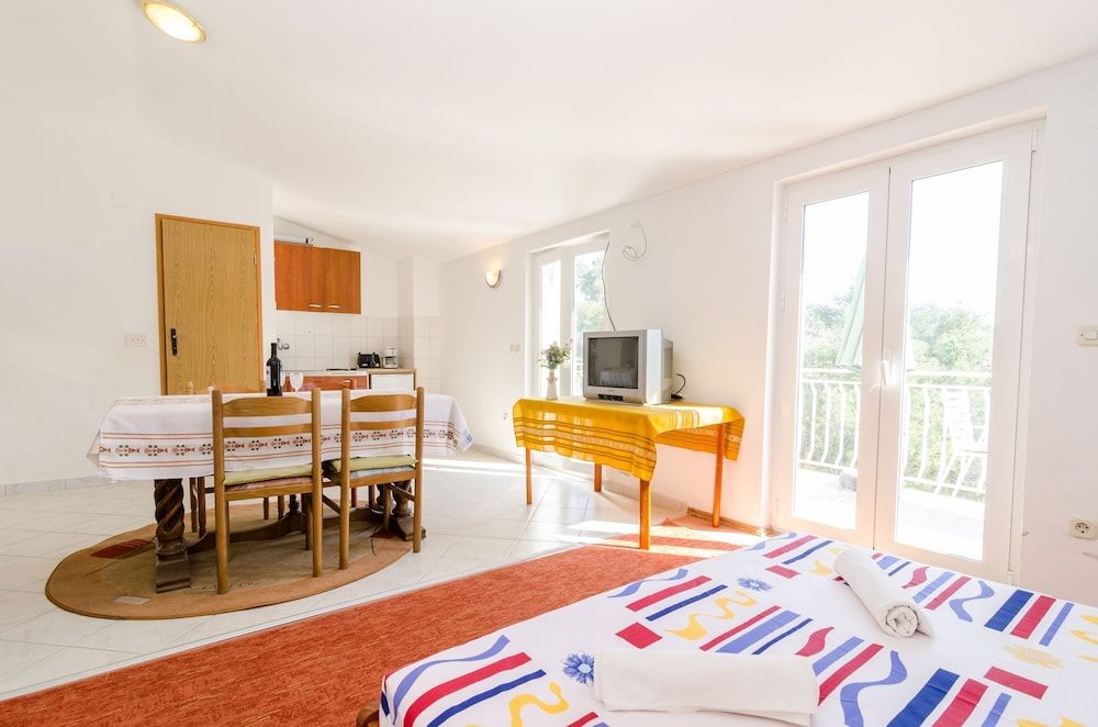 Standard Apartment, Multiple Beds