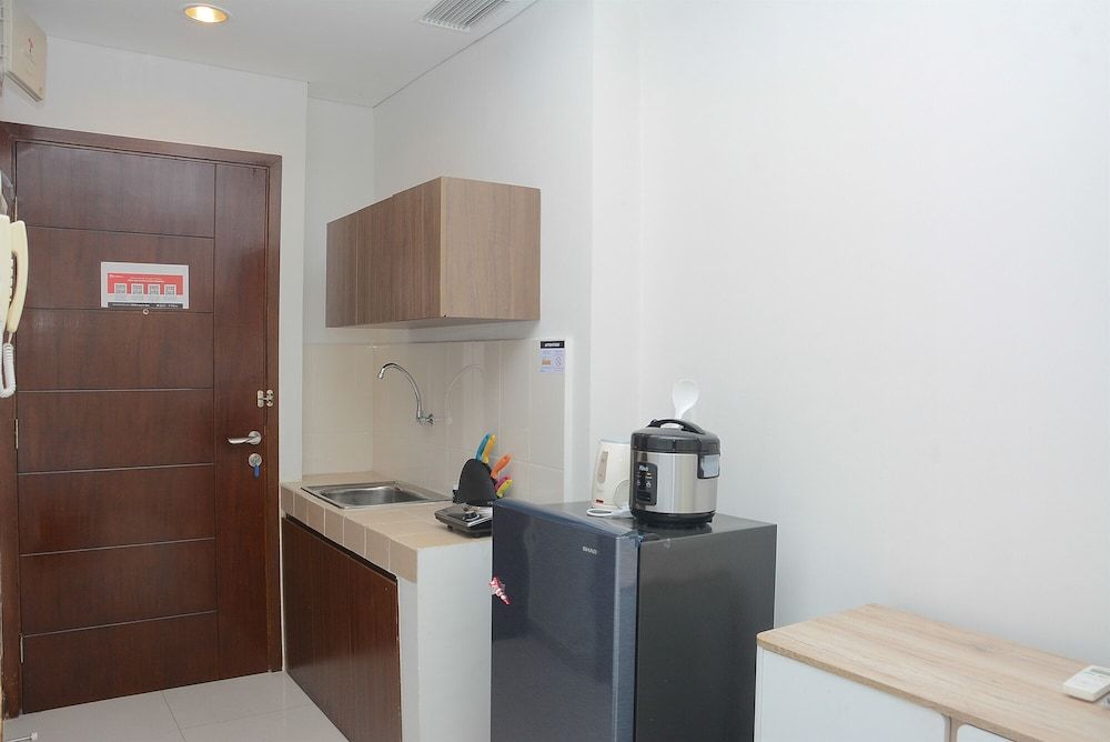 undefined Comfy Studio at Capitol Park Apartment 10