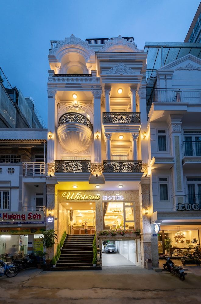 undefined Wisteria Hotel 4