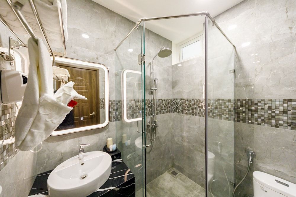 undefined Wisteria Hotel 10