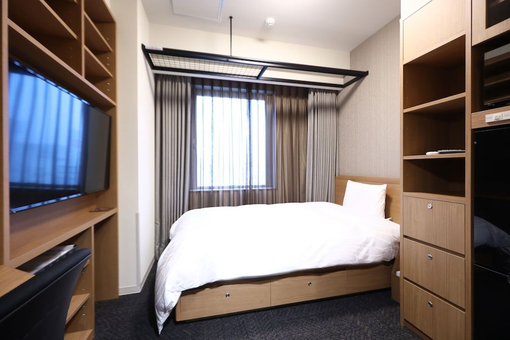 Residential Single Room, No Smoking
