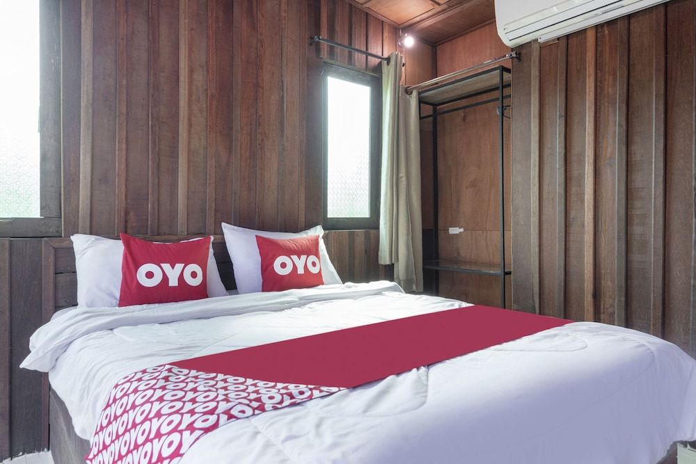 undefined OYO 693 Tree House Cottage 2