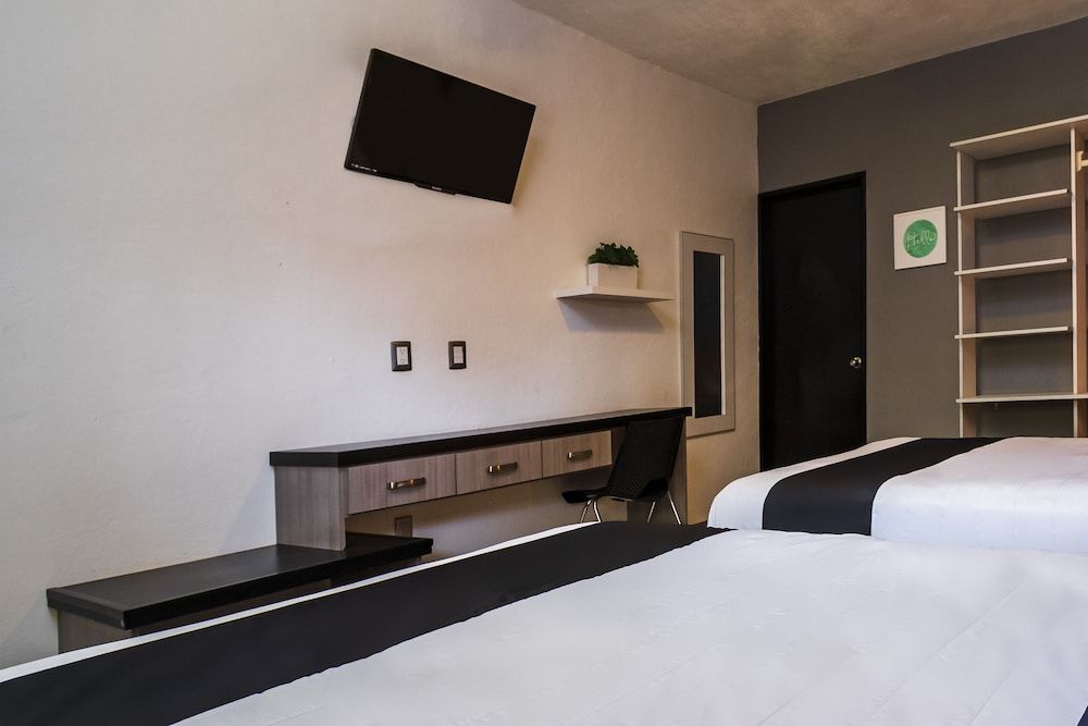 Collection O Hotel Mango,Six Flags Hurricane Harbor Oaxtepec Standard Room, 2 Double Beds 2