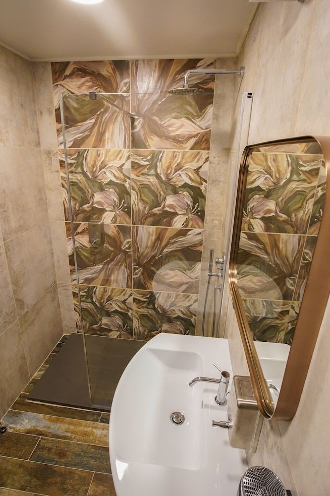 Rosso Cortese Comfort Suite, Ensuite (Suite Junior) 11