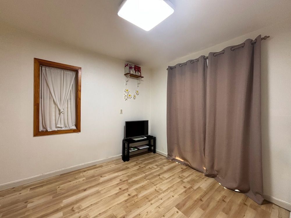 Paju Gamaksan Pension Summer Room 6