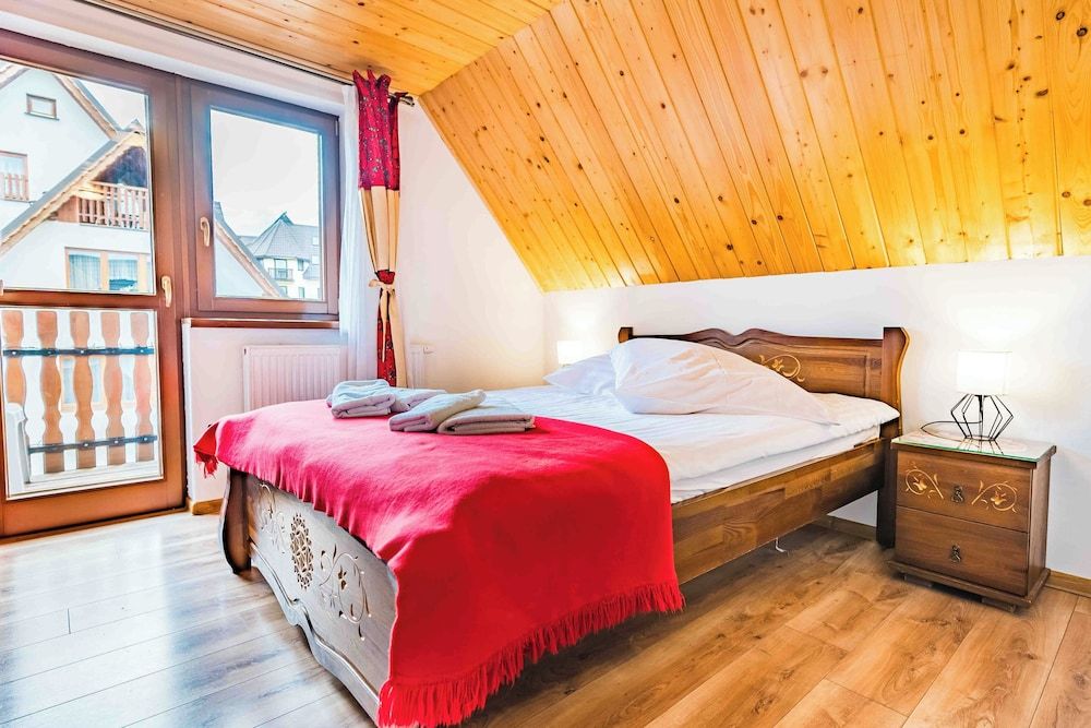Górski Pałacyk Double Room 4