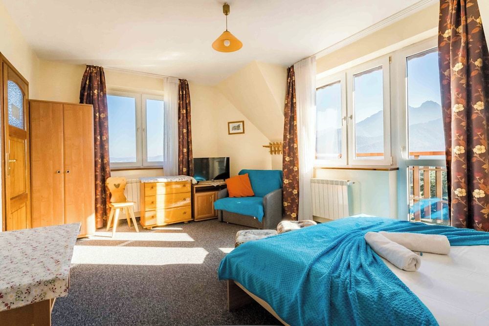 Górski Pałacyk Panoramic Double or Twin Room 2