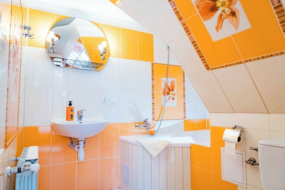 Górski Pałacyk Double Room 6