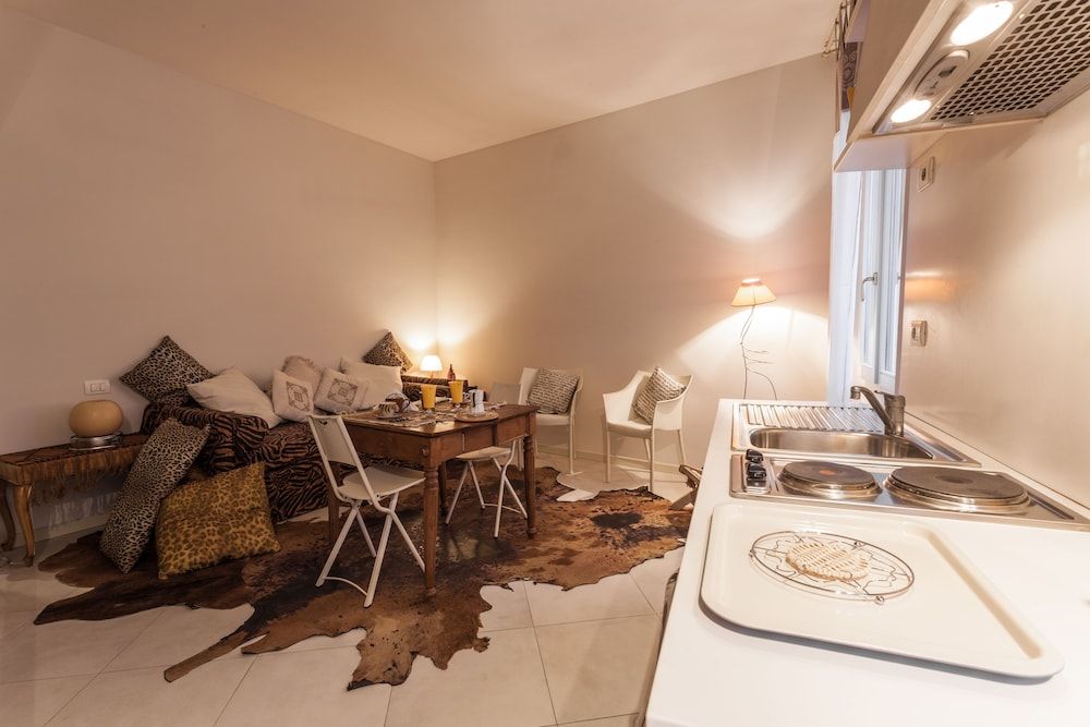 HouSmart Castiglione 76 Apartment, 1 Bedroom 7