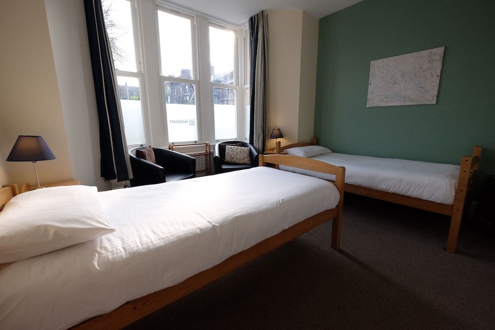 Twin Room (Room 1)