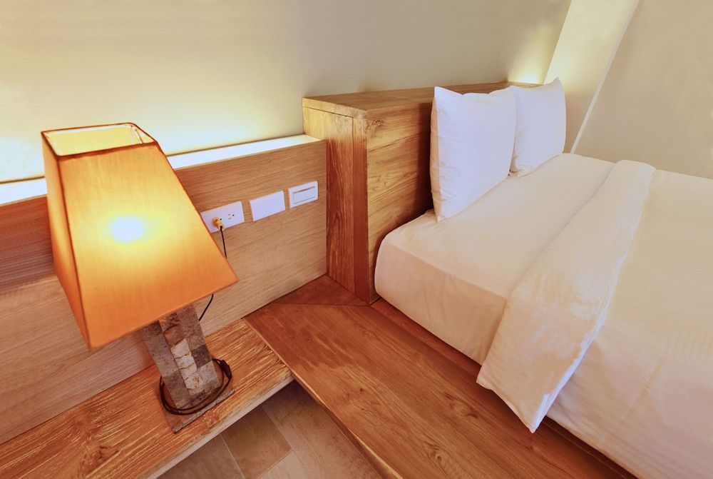 Calla Villa Signature Double Room, 1 King Bed, Private Pool 2