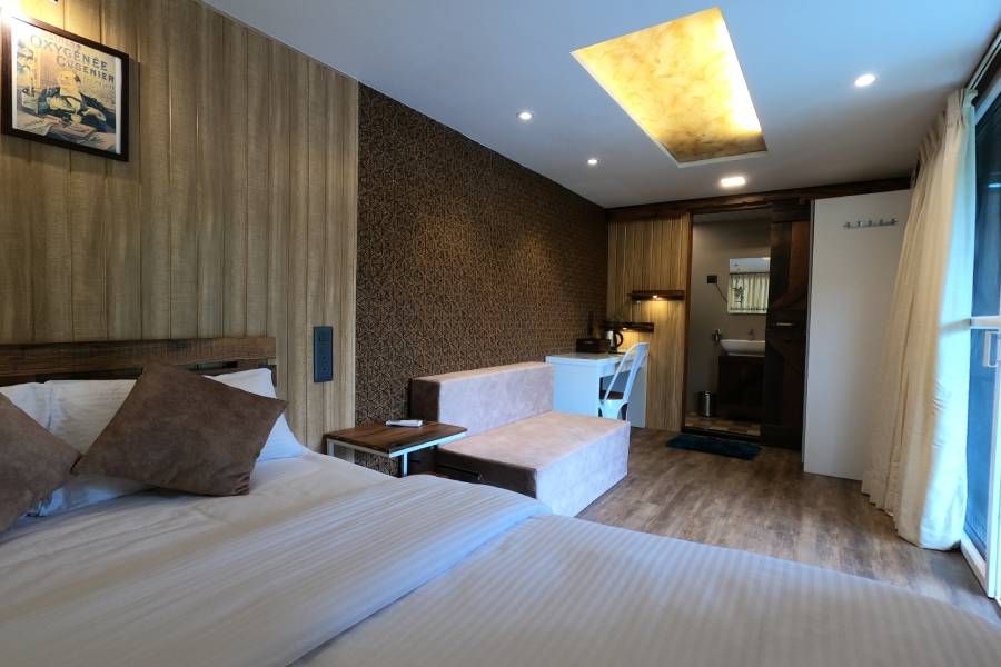 Out of Box Living Small Luxurious Box 5