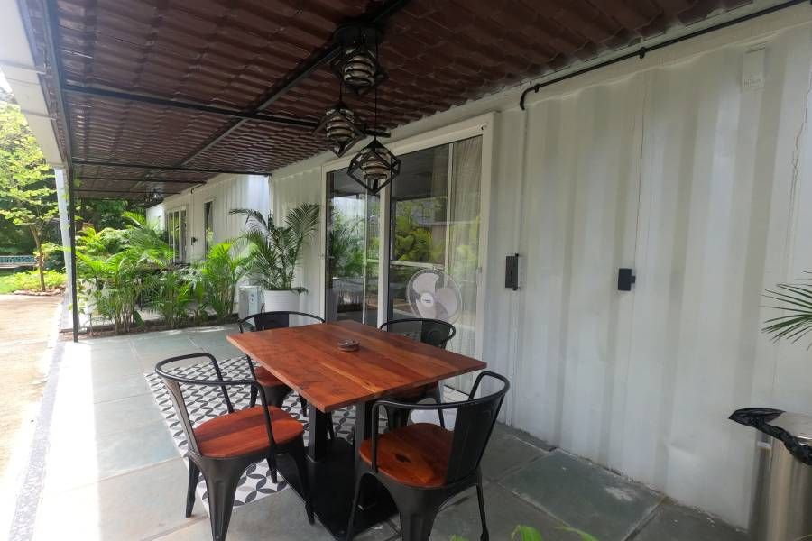 Out of Box Living Small Luxurious Box 8