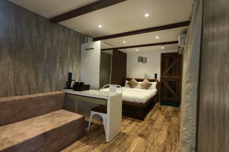 Out of Box Living Small Luxurious Box 4