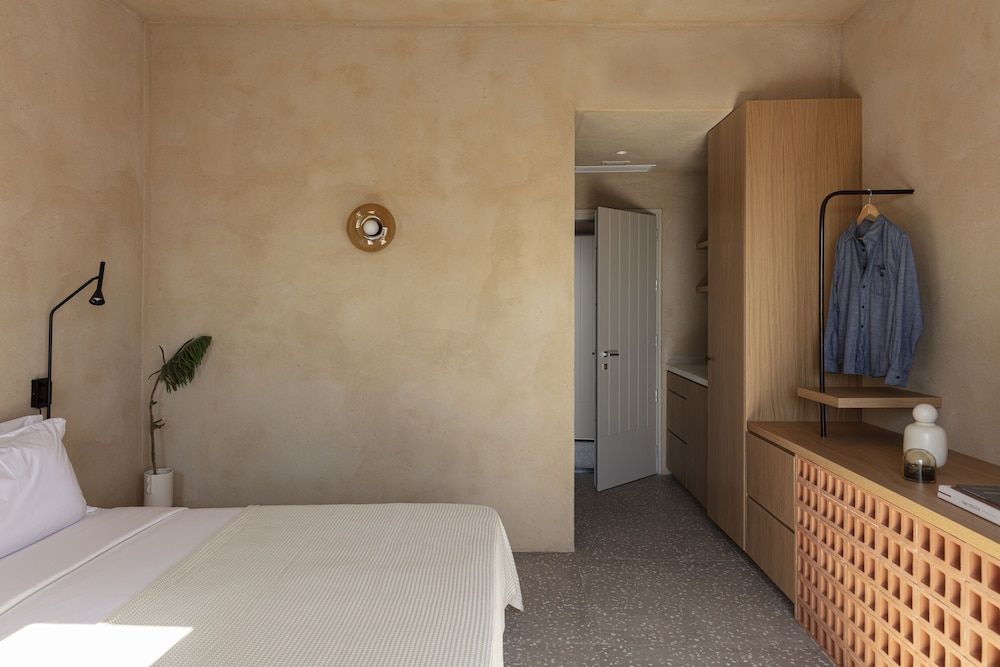 Ethos Vegan Suites Luxury Studio Suite, Private Jacuzzi 6