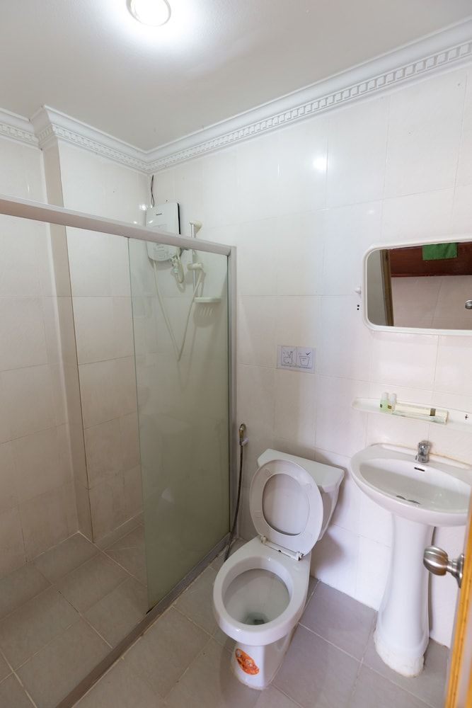 The Dubliner Inn Standard Double with window 4