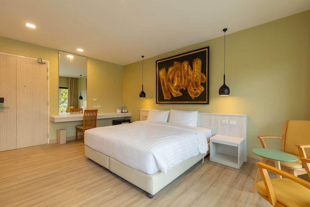 Porestva Hotel Sriracha Suite, 1 Double Bed 3