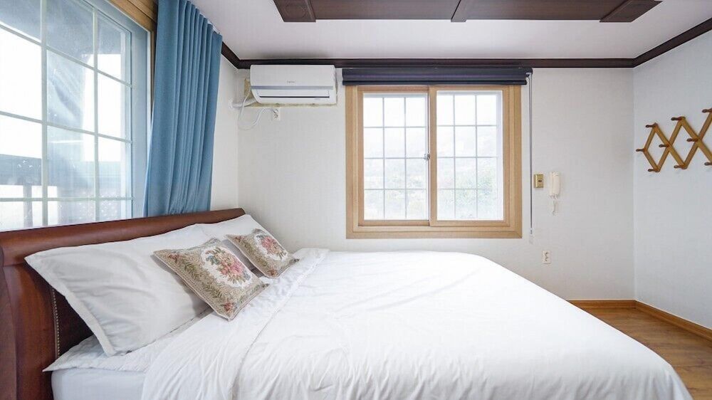 Geoje Cheongsol Pension Room (Chamsol) 3