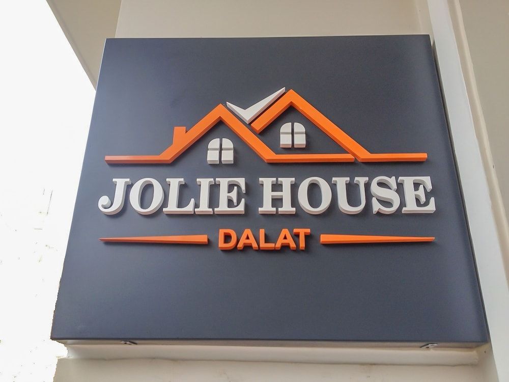 undefined Jolie House 8