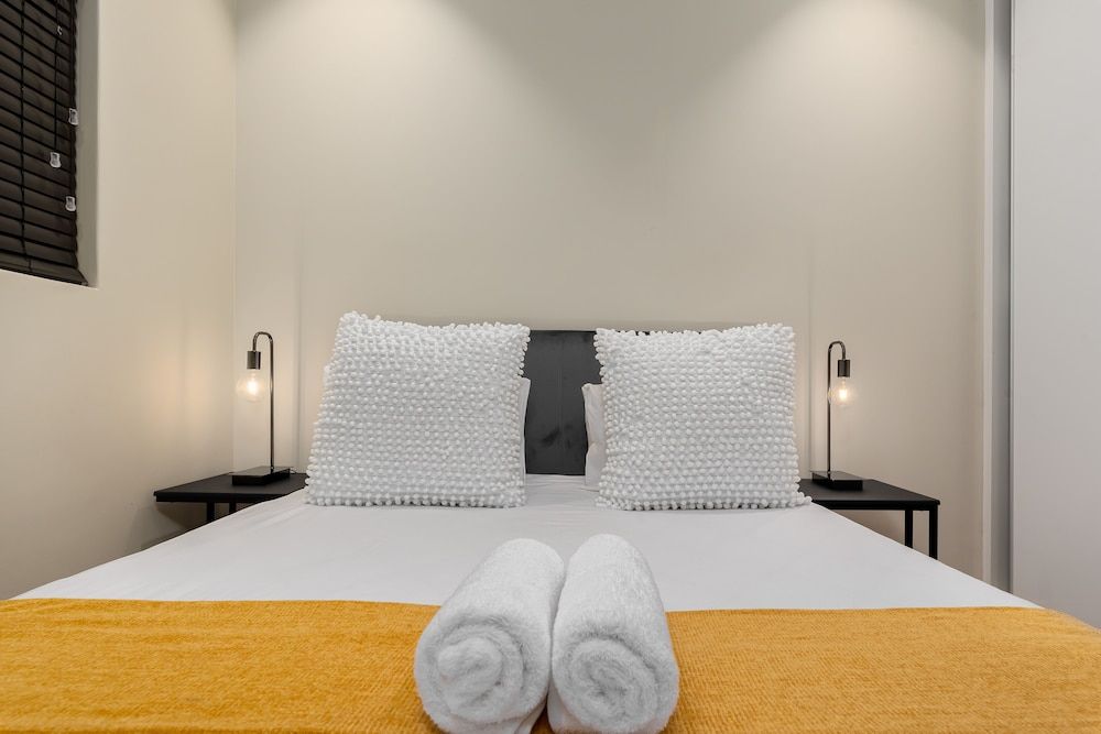 undefined Docklands 125 4