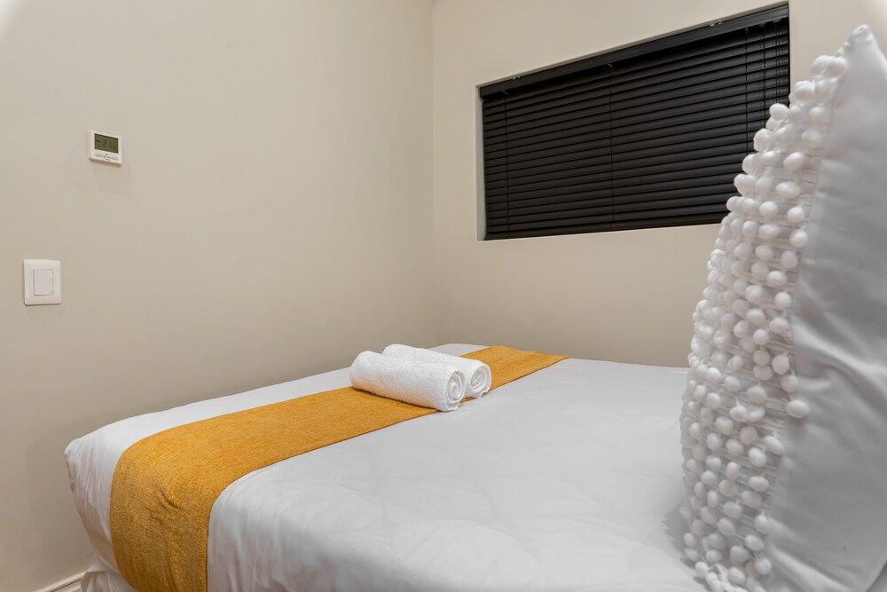 undefined Docklands 125 5