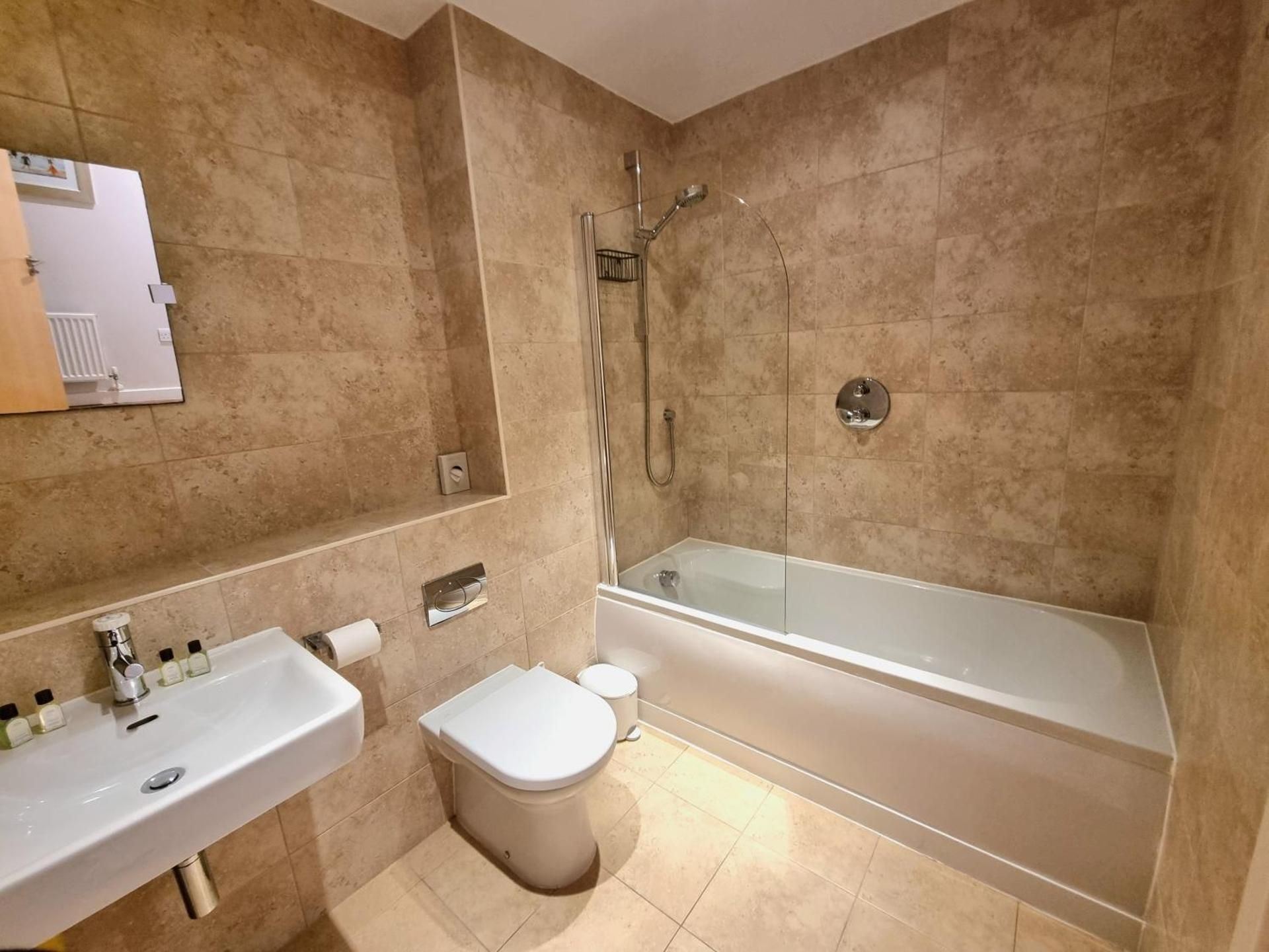 Beach House Two Bedroom Apartment with Rear View (Dog Friendly)