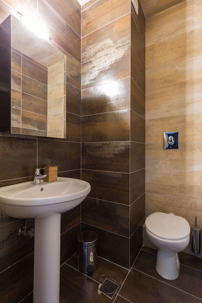 UPSTREET Stylish & Spacious 2BD Apt-Thiseio Apartment 29