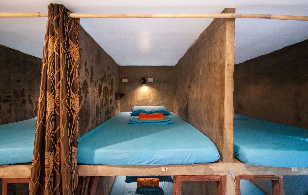 Sunlit Hostel 1-bed in a Shared Dormitory, Mixed Dorm 2