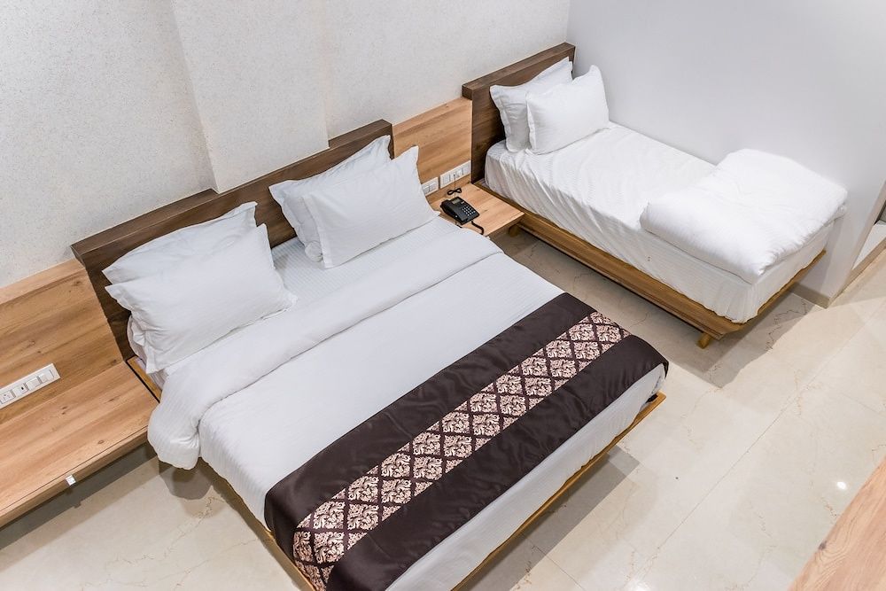 undefined Meridian hotel Banquets and Rooms 4