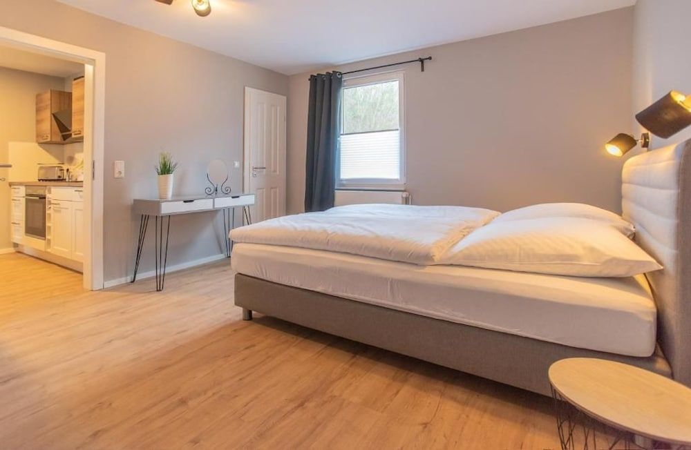 Apartment (4)