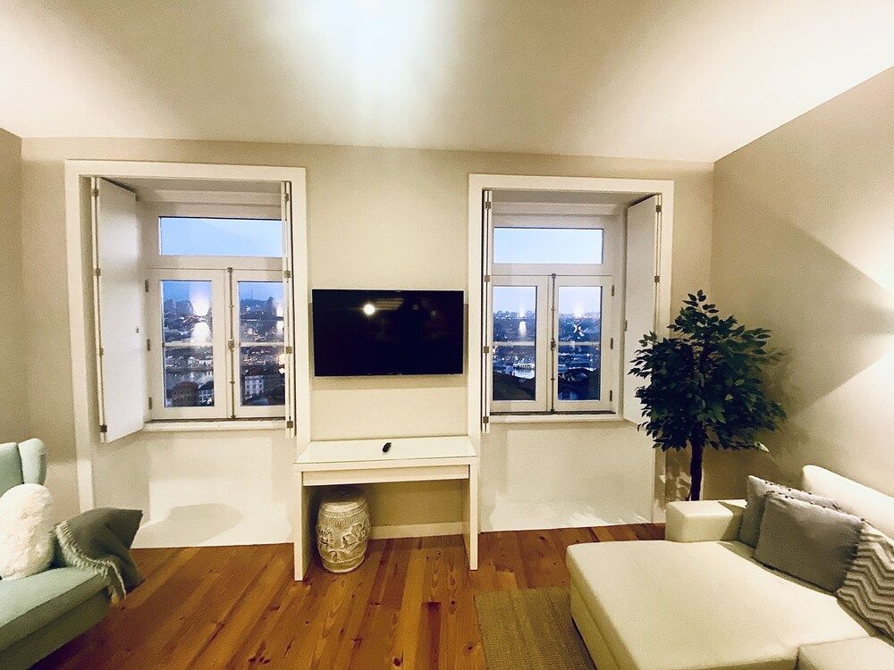 Vitoria's Terrace Apartments Deluxe Apartment 7